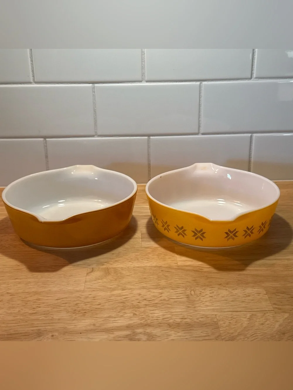 2 Pyrex Town & Country Cross Stitch Star Orange Casserole NO Lid # 471 - 1 PT.